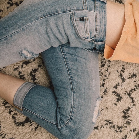 Kancan Distressed Skinny Denim Jeans - Picture 2 of 5